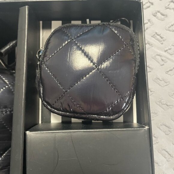 NIB BCBGenerations Puffer Belt Bag Gift Set - Picture 3 of 7